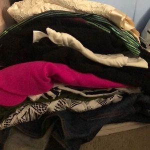 MYSTERY box. 20+ items. From size XS-XL